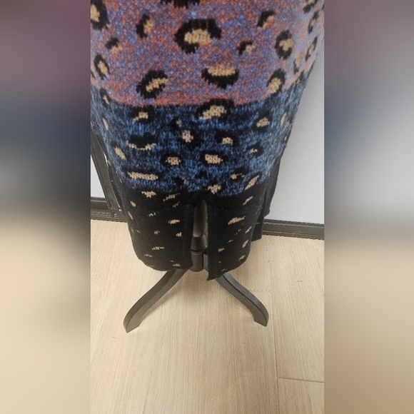 Hem & Thread Animal Printy Multi-color Knit Skirt - Picture 4 of 5